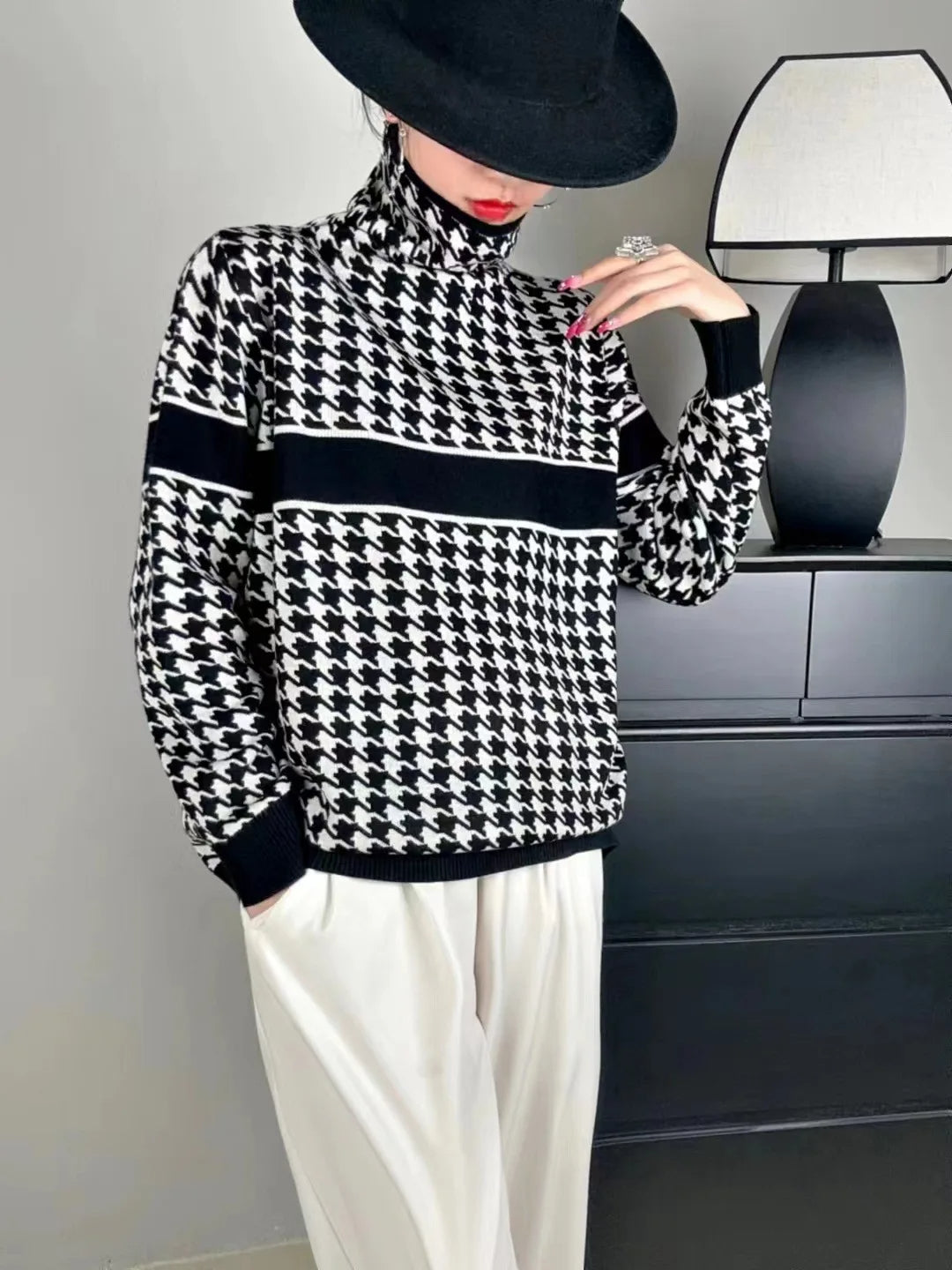 Mara | Elegant turtleneck sweater