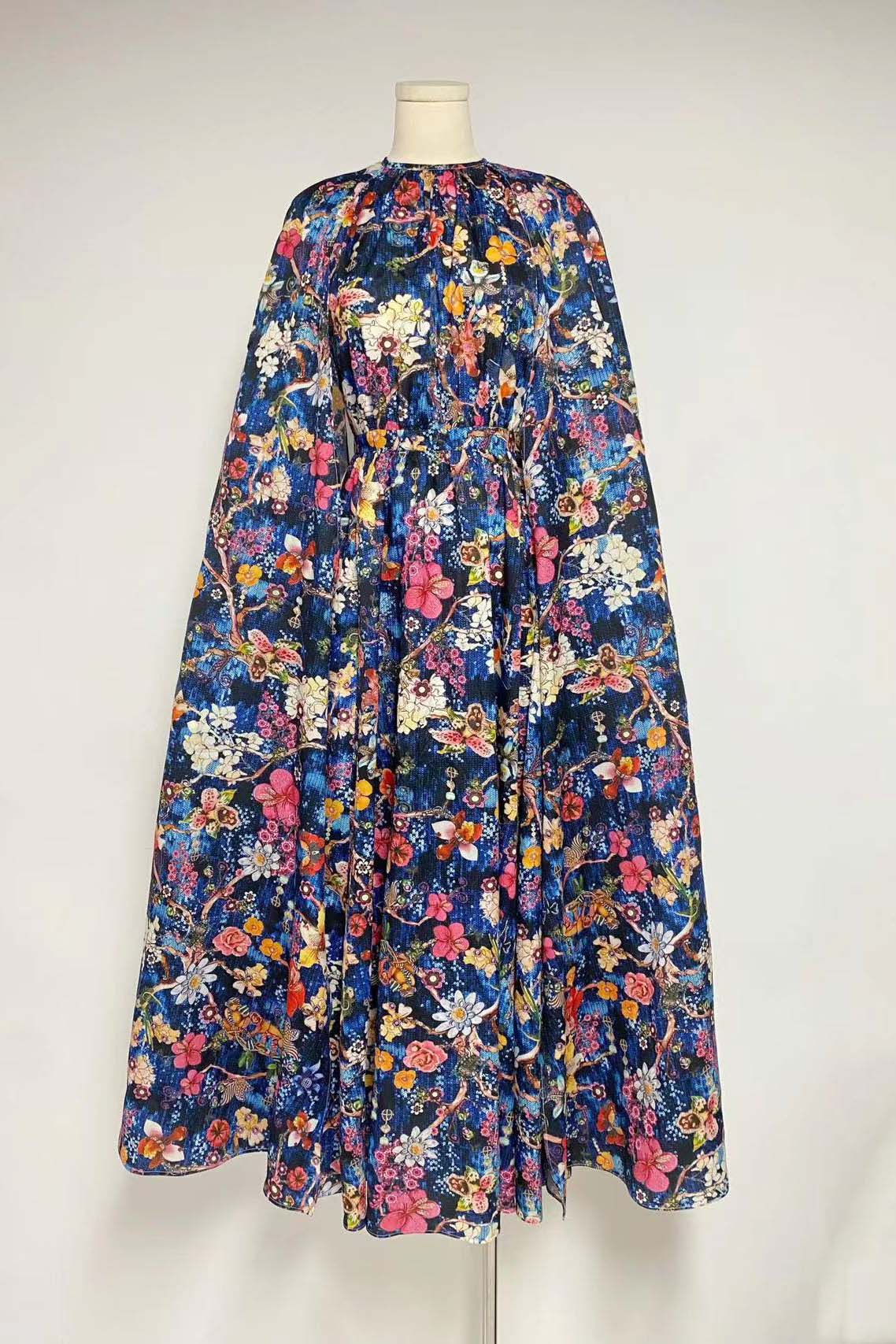 Gloria® | Round-Neck Cape-Sleeve Maxi Dress