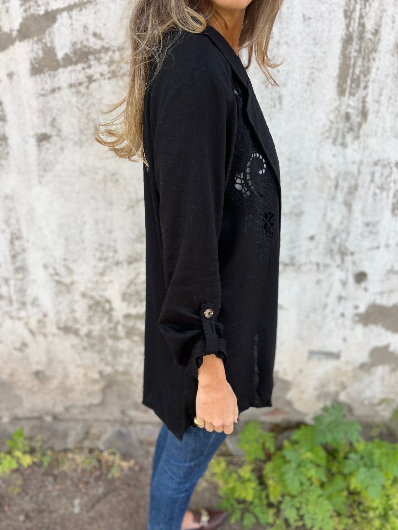 Genoveva | Shirt with embroidery