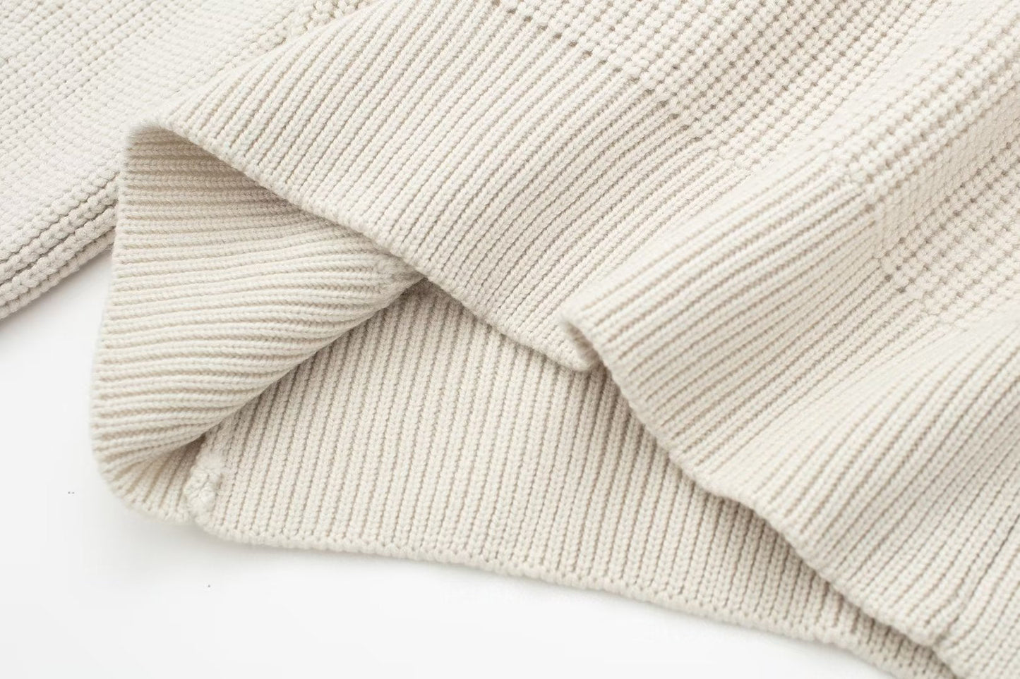 Estela | Classic and stylish winter sweater