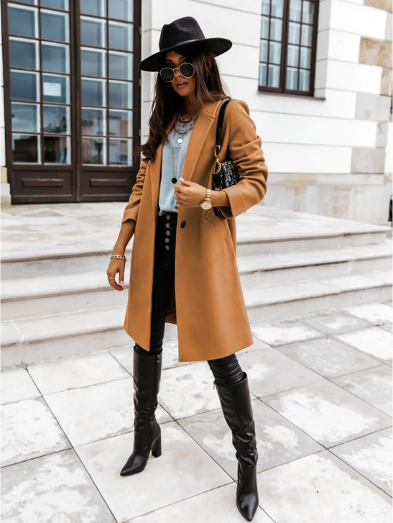 Adela | Relaxed and timeless winter garment