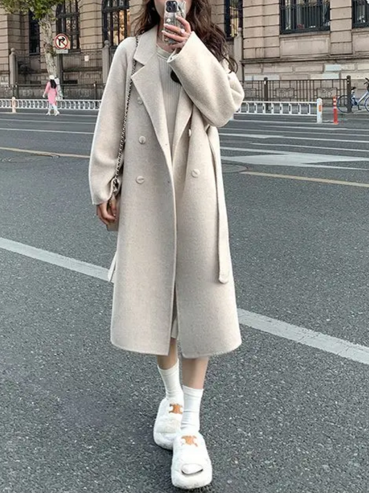 Liliana | Elegant and versatile winter garment