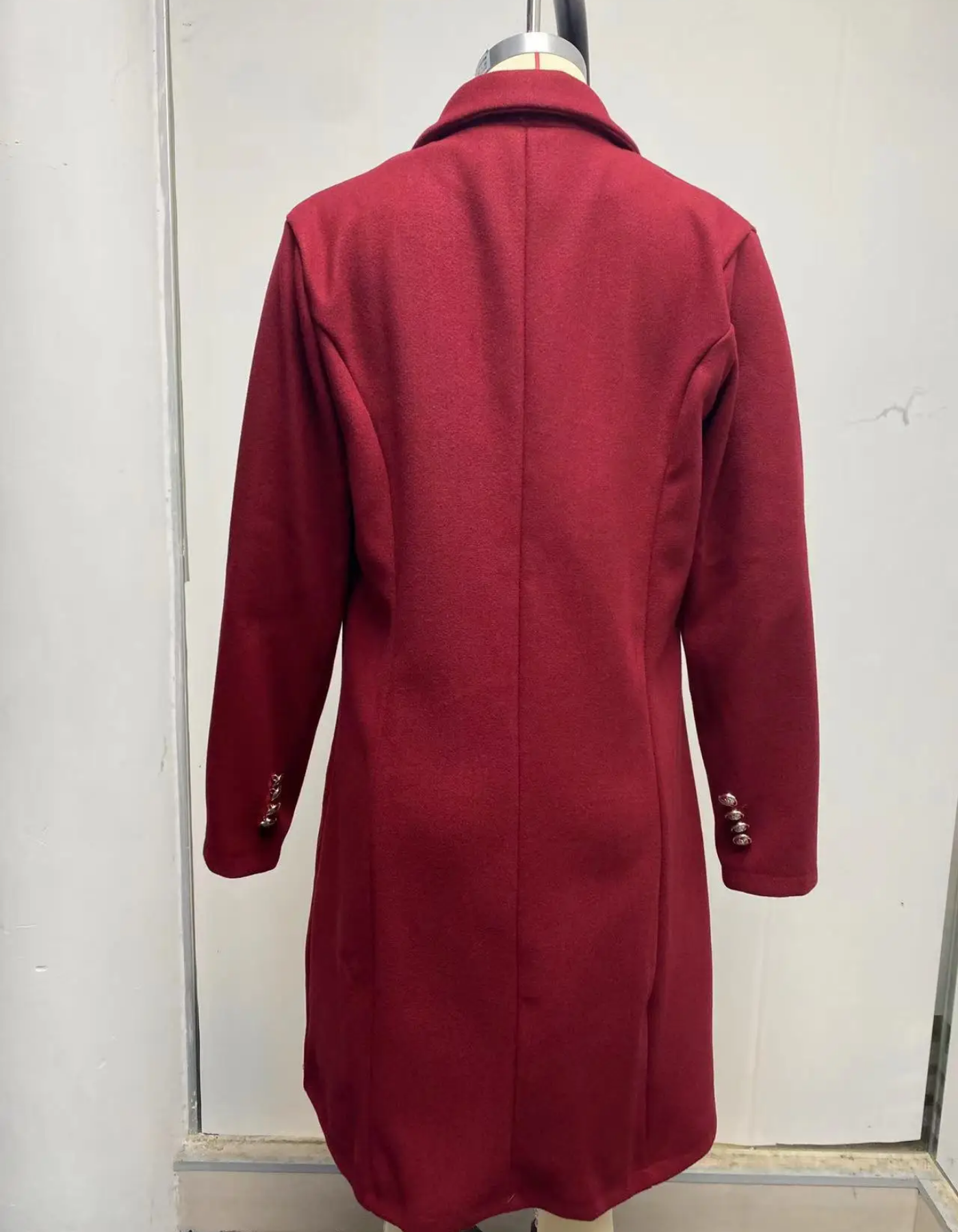 Hilda | Elegant and casual winter garment