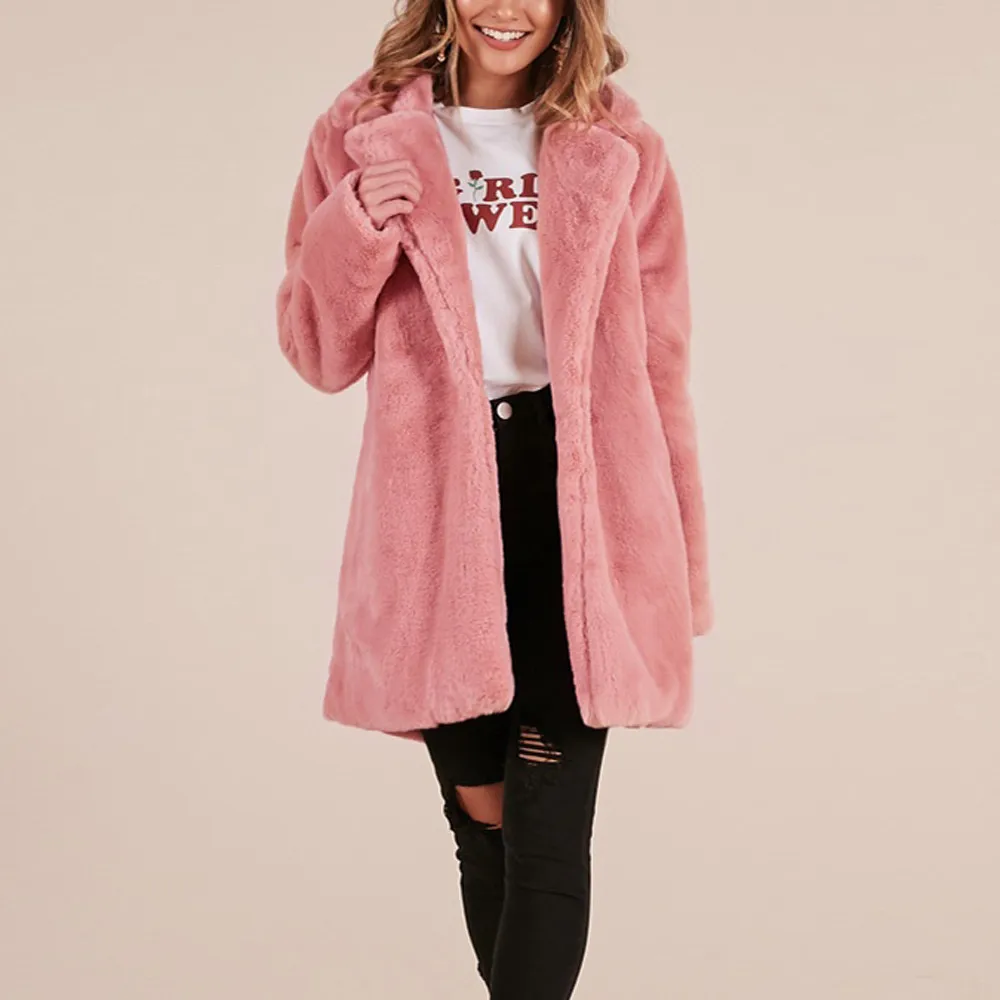 Ursula | Modern and minimalist winter garment.