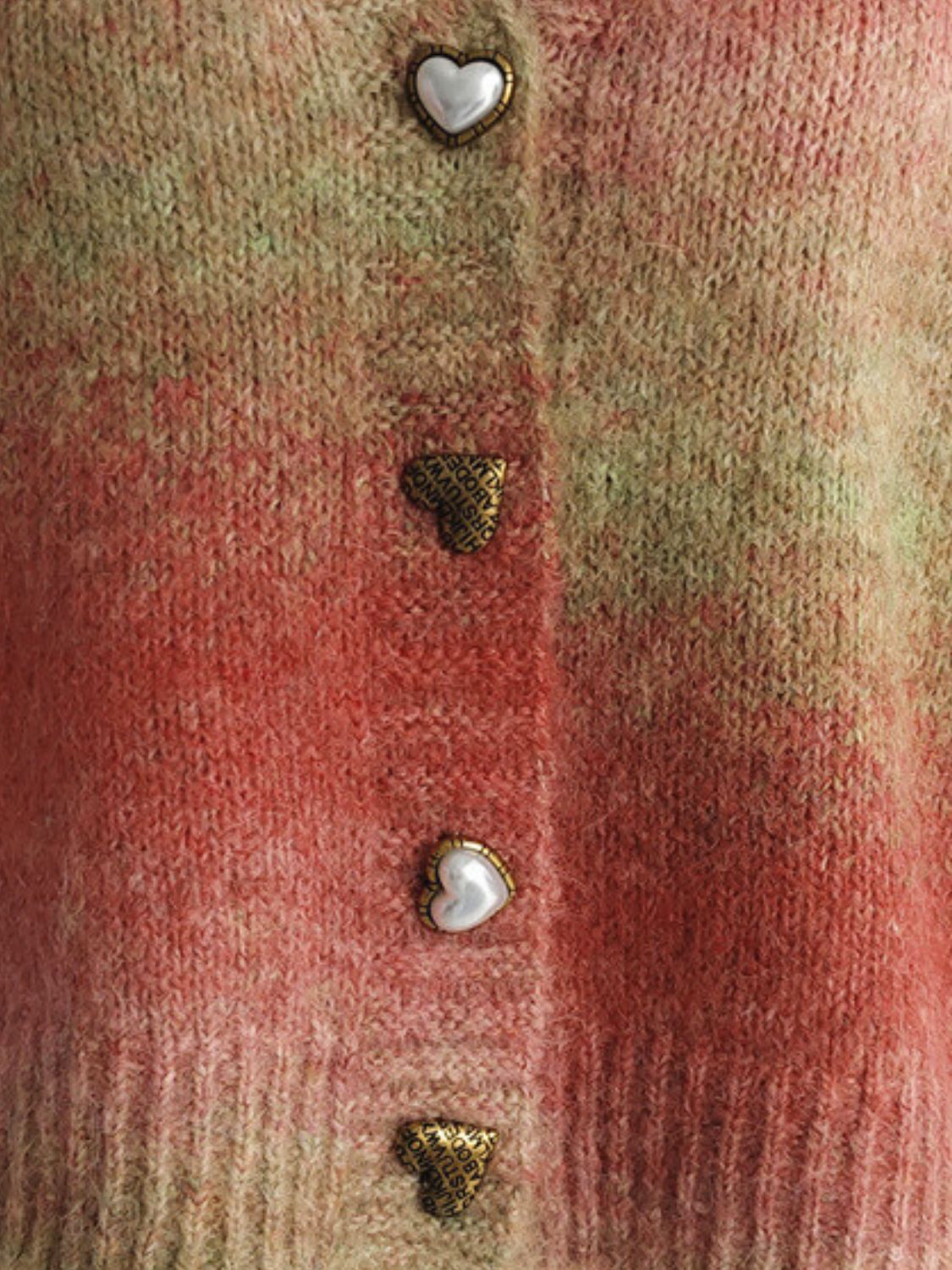 Estela | V-neck cardigan with gradient heart-shaped buttons
