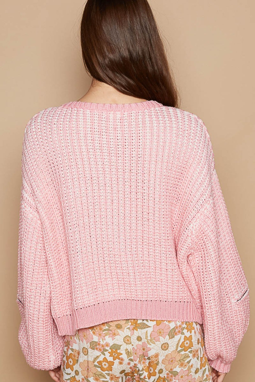 Simone | Round neck sweater with heart patch and zip and pointed sleeves