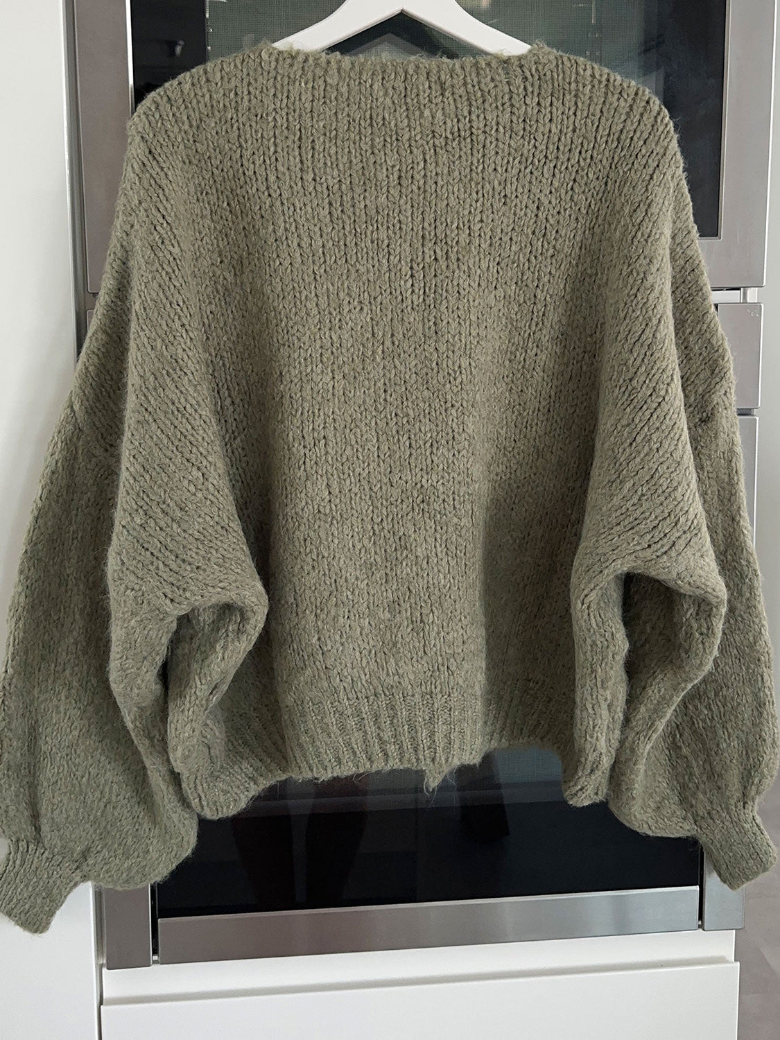 Camille| Casual and stylish winter cardigan