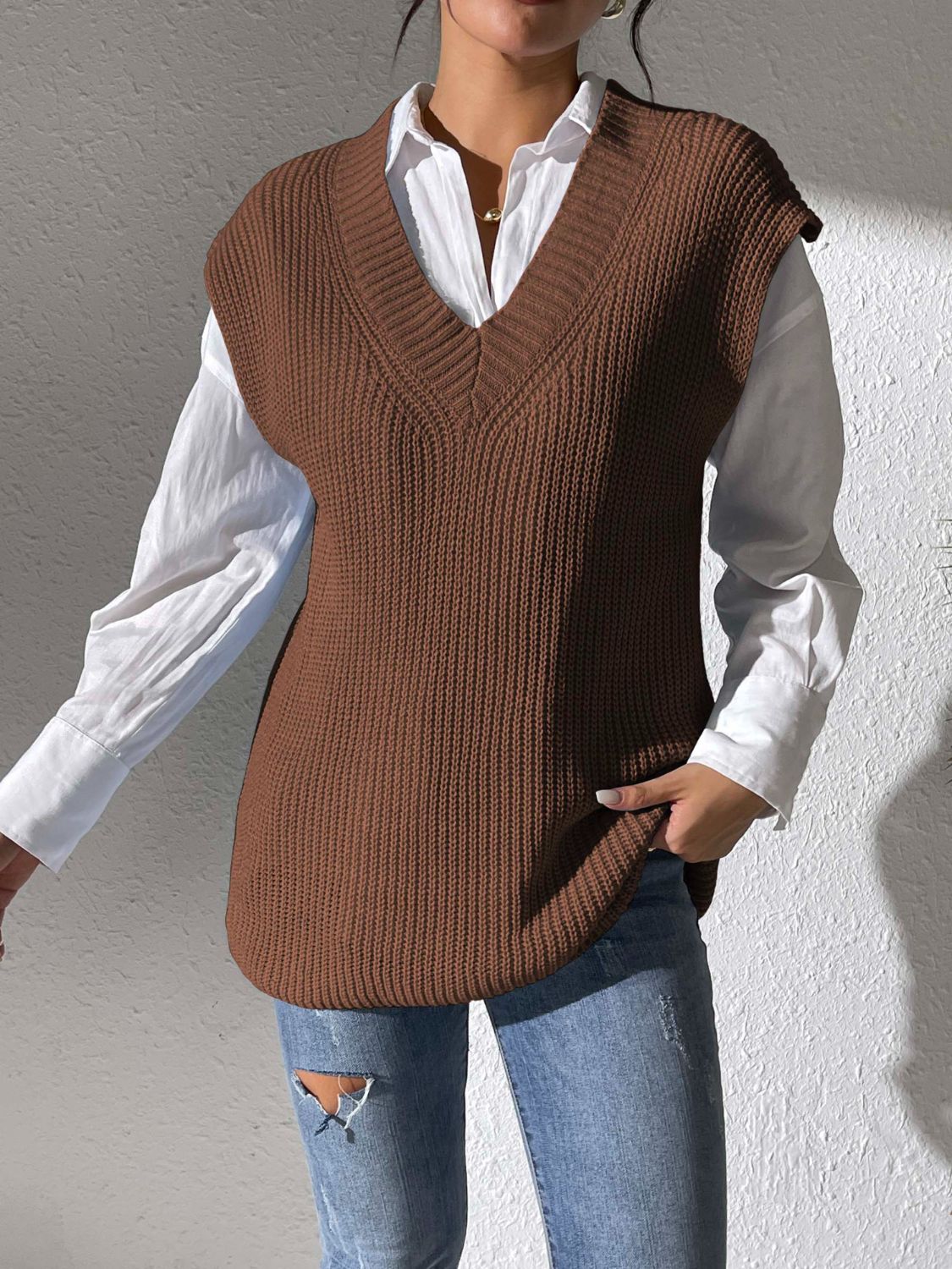Ida | V-neck sweater vest