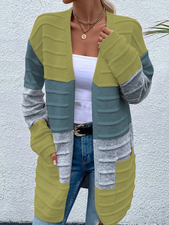 Victoria | Casual and effortless winter garment
