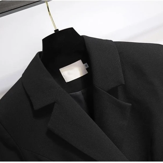 Sofia | Versatile and comfortable winter garment