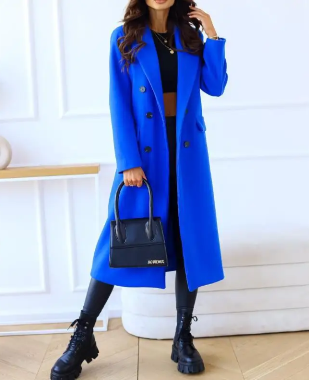 Soledad | Classic and elegant winter garment.