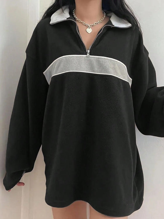 Ingrid | Contrasting long-sleeved sweatshirt with dropped shoulders