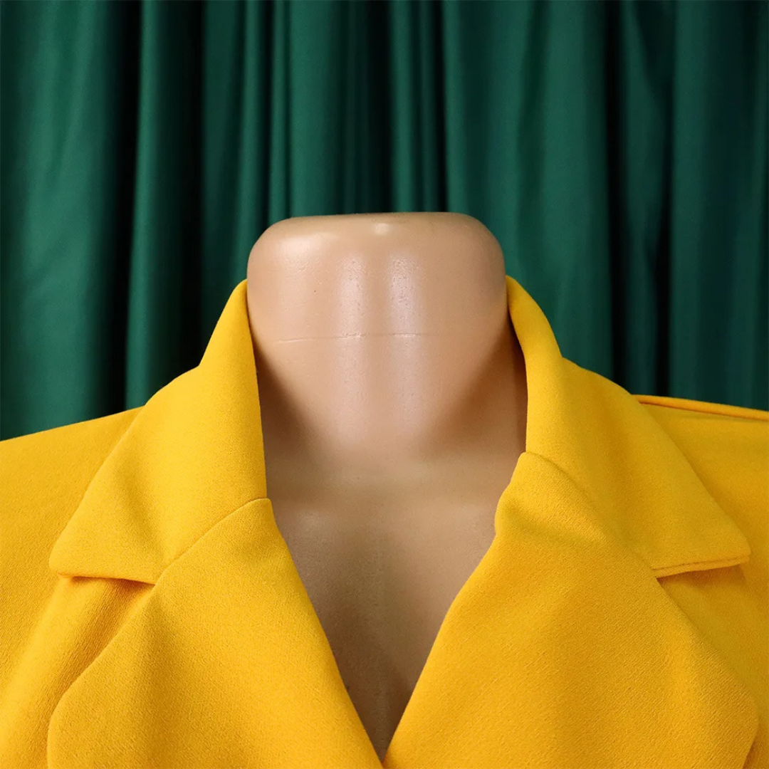 Noelia | Elegant and versatile winter garment