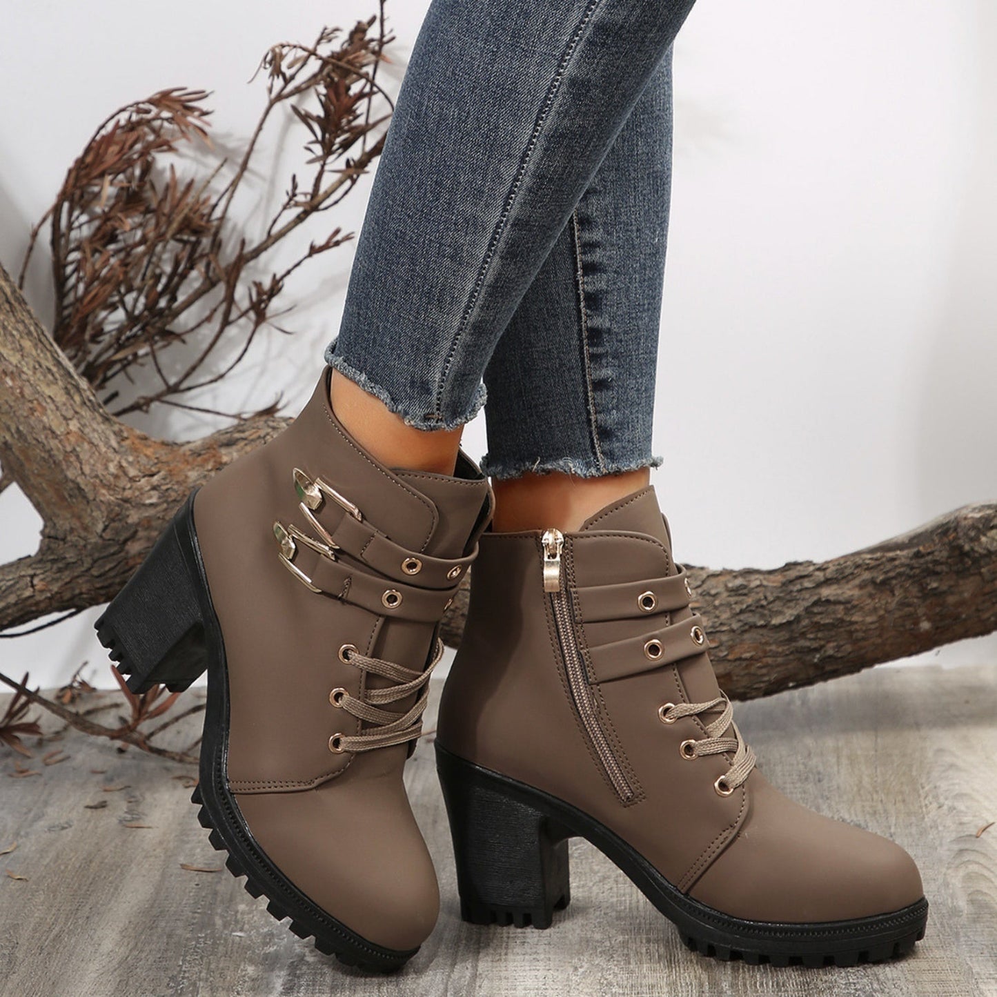 Karina | Durable orthopedic boots