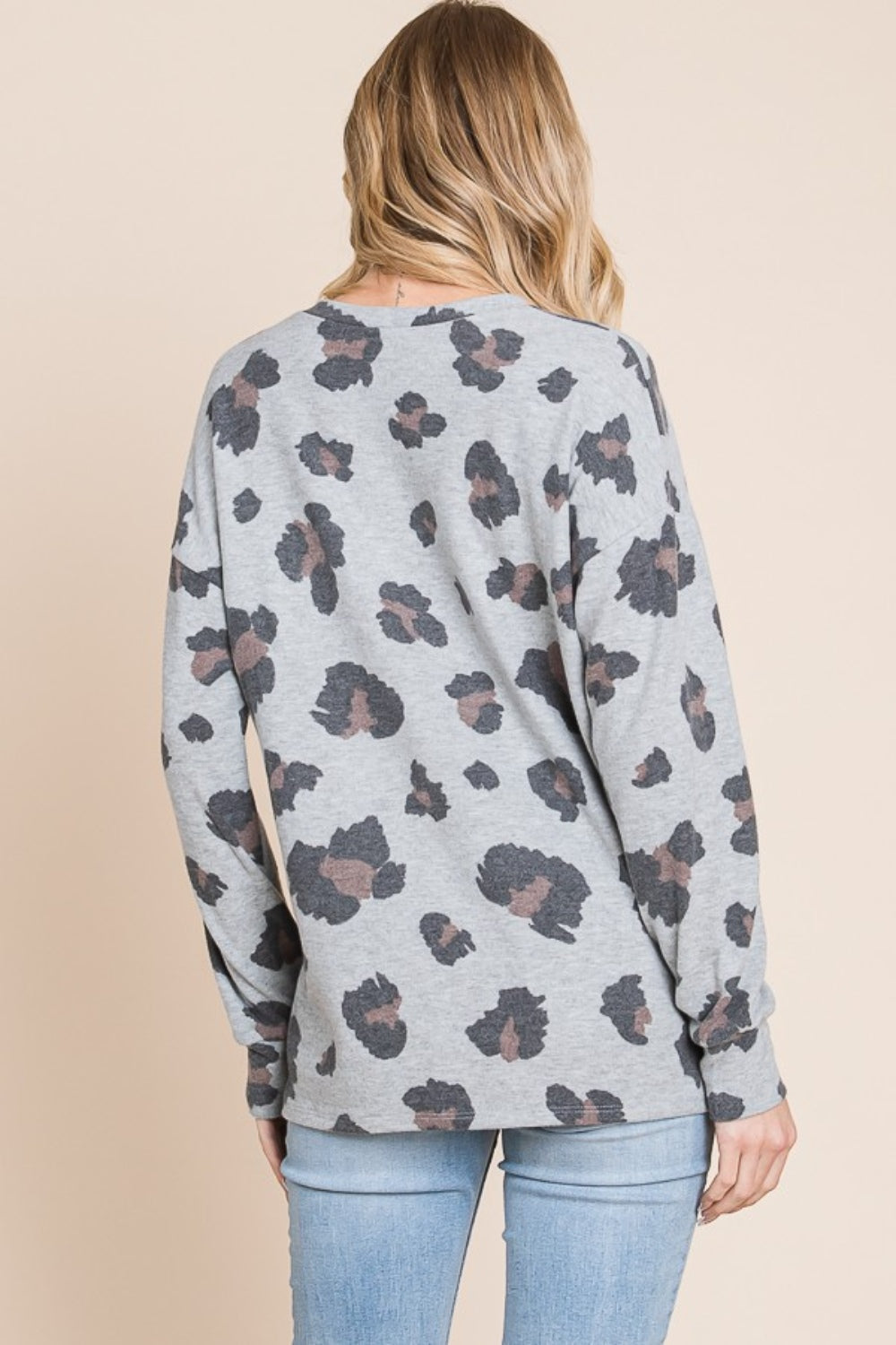 Isadora | Leopard print t-shirt with dropped shoulder