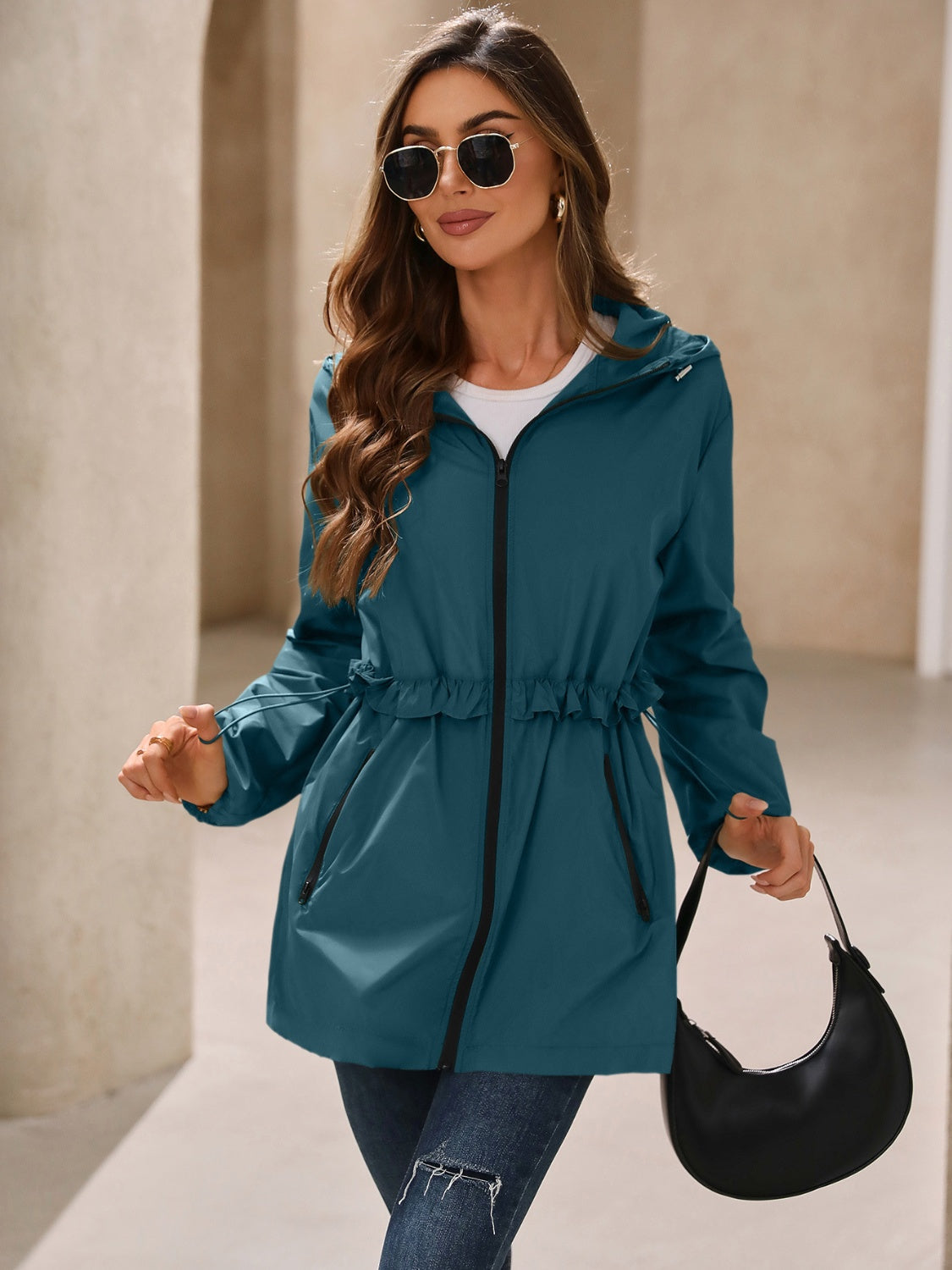 Paulina | Waterproof, long-sleeved outdoor windbreaker with hood