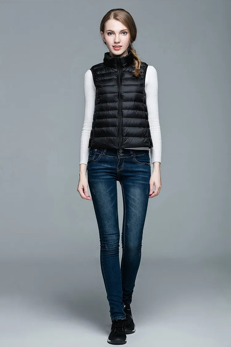 Jimena | Ultralight, sleeveless, elegant half jacket for women