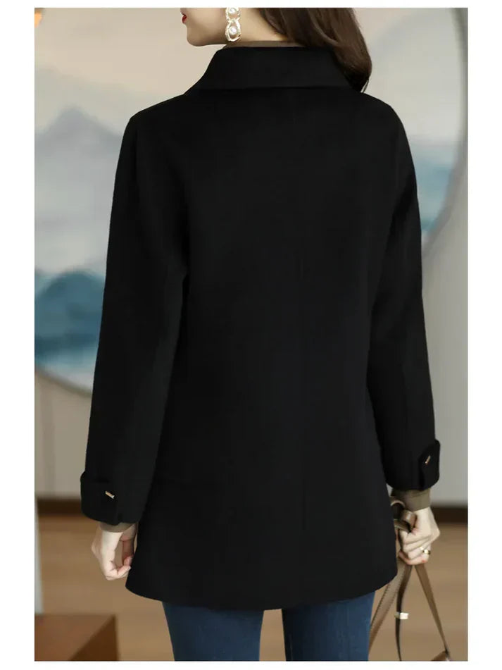 Adriana | Elegant and casual winter coat