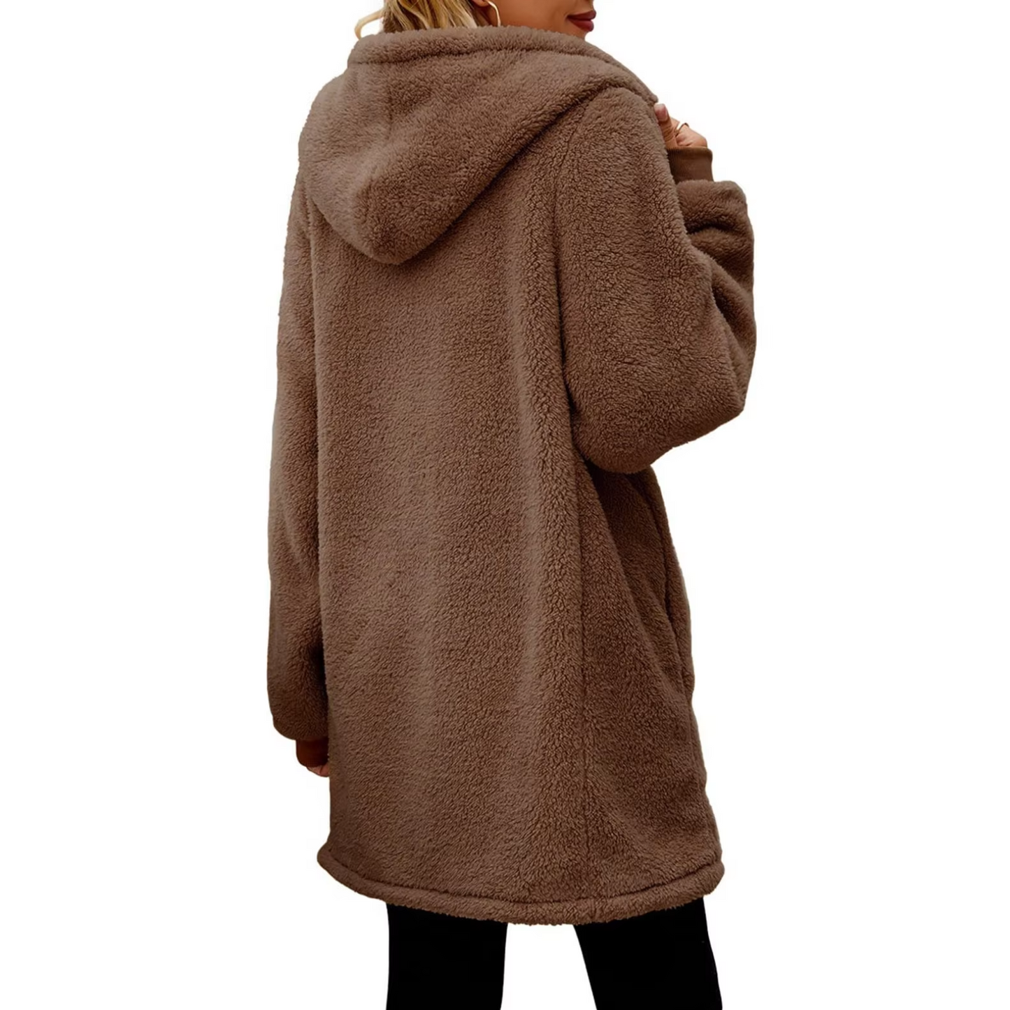 Valeria | Relaxed and elegant winter garment.