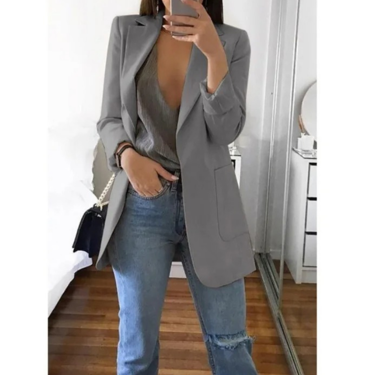 Camila | Fashionable and effortless winter garment