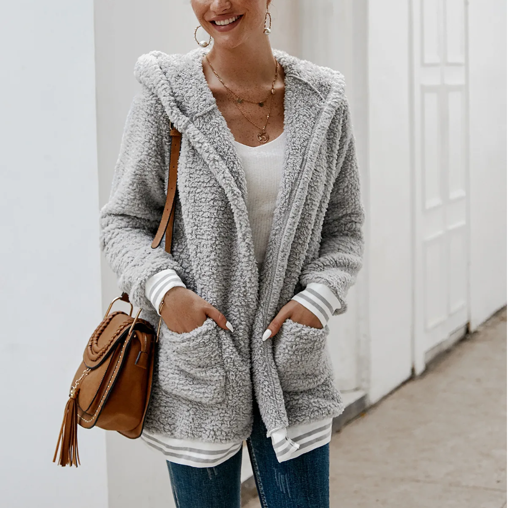 Oriana | Modern and versatile winter garment