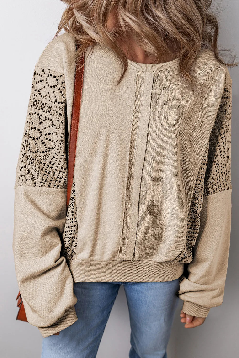 Wendy | Long-sleeved sweatshirt with an openwork crew neck