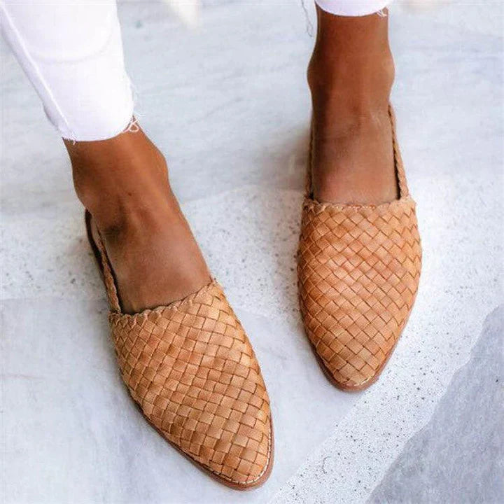 Meghan® | Braided Cognac Slippers