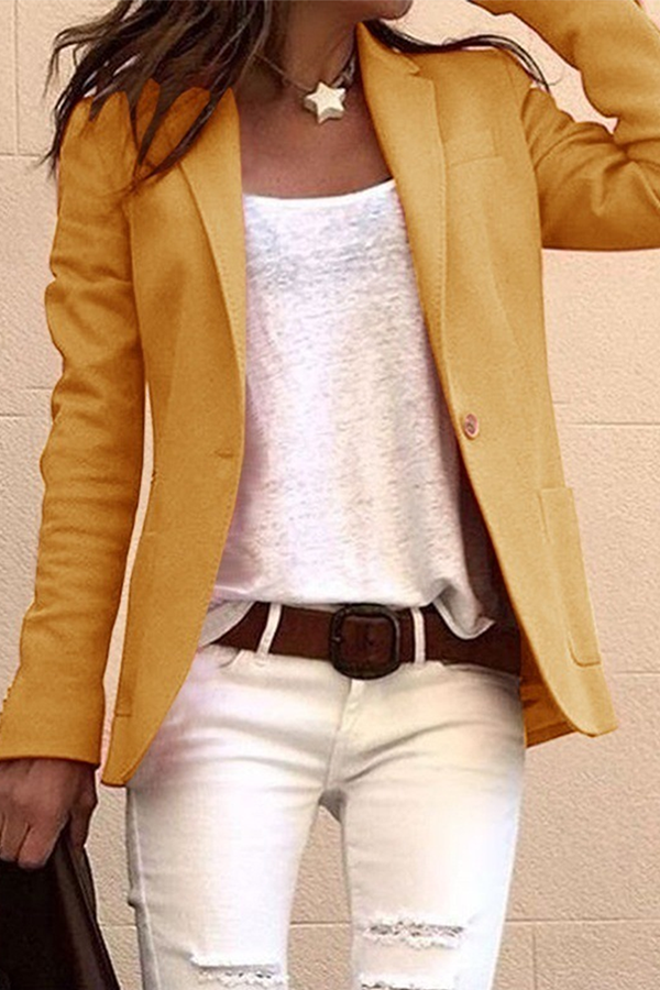 Dafne | Chic and relaxed winter garment