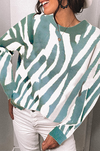 Corina | Elegant and casual winter top