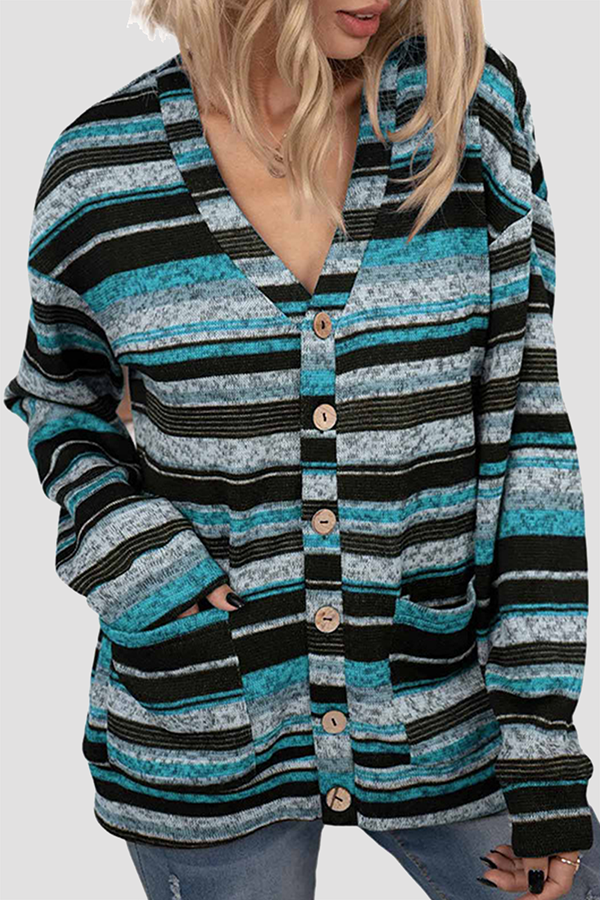 Esther | Casual and relaxed winter garment