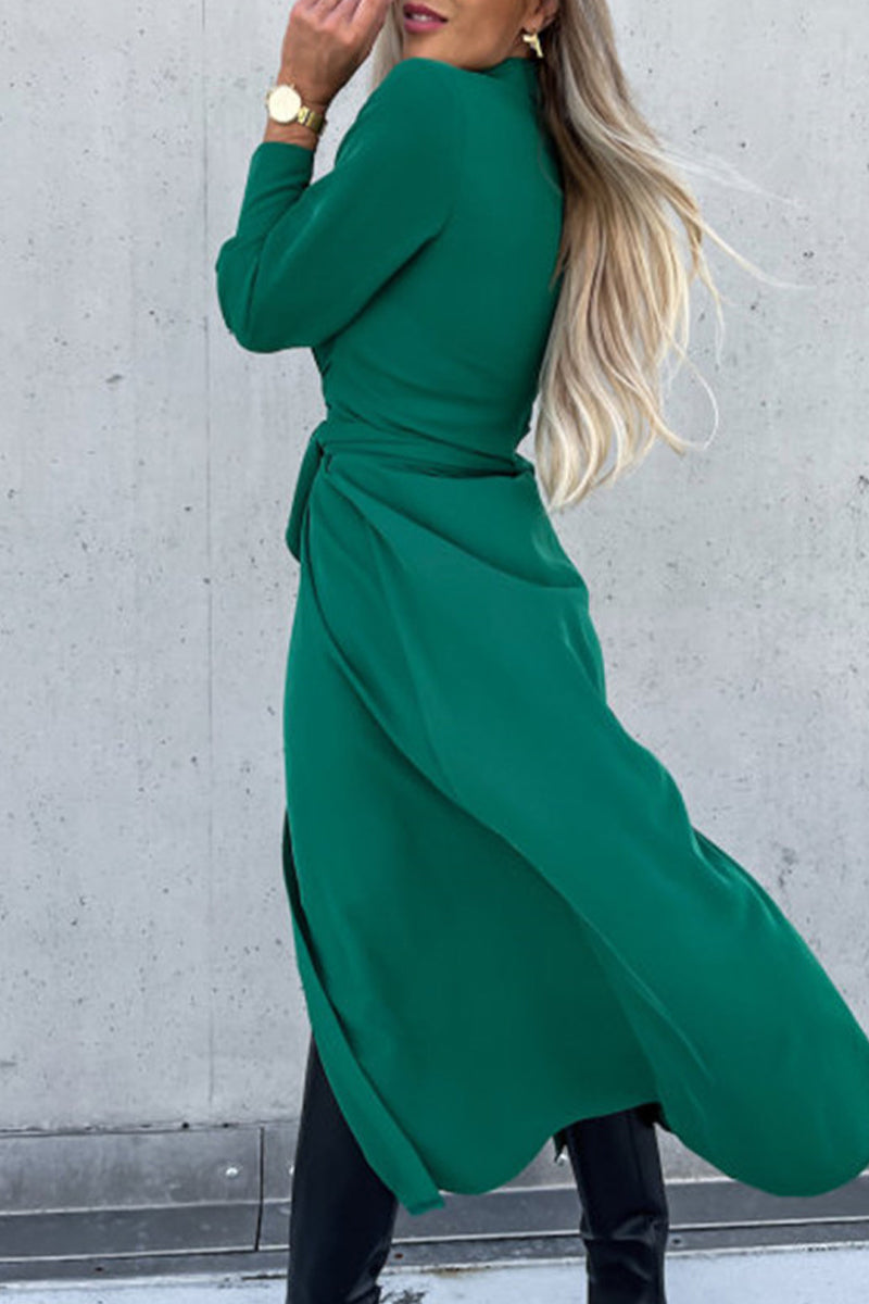 Nadia | Relaxed and timeless winter dress