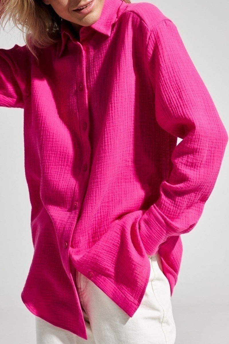 Nadia | Elegant tops with a plain turn-down collar