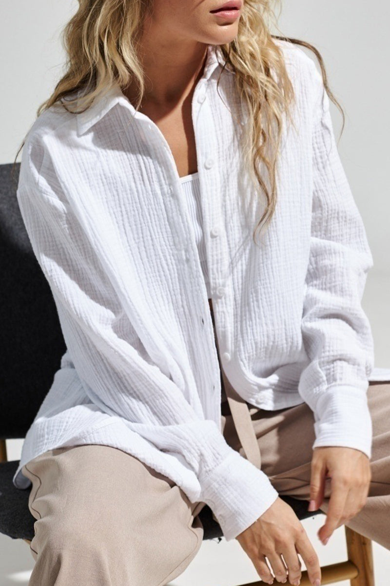Nadia | Elegant tops with a plain turn-down collar