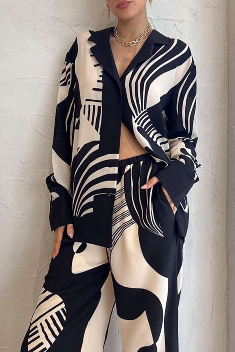 Sofia | Casual two-piece turn-down collar with geometric print and pocket