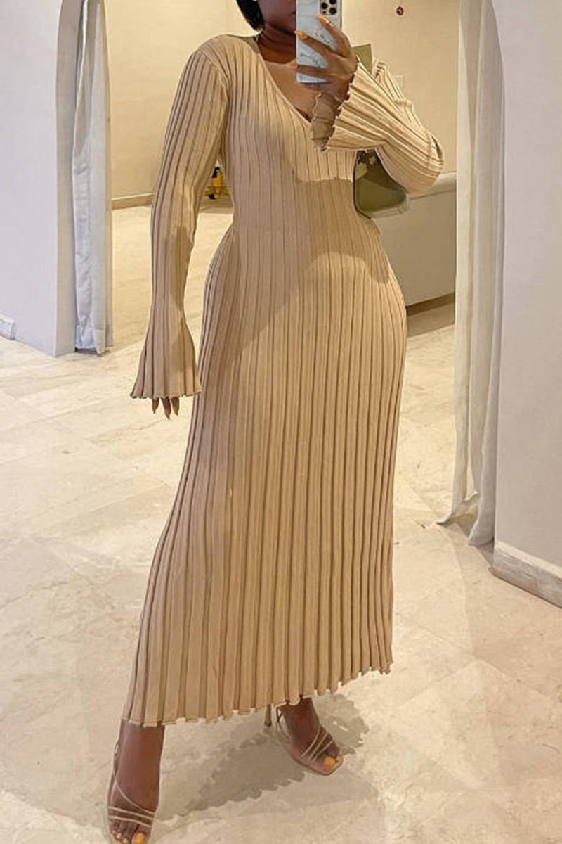 Valeria | Casual solid color V-neck pleated dresses