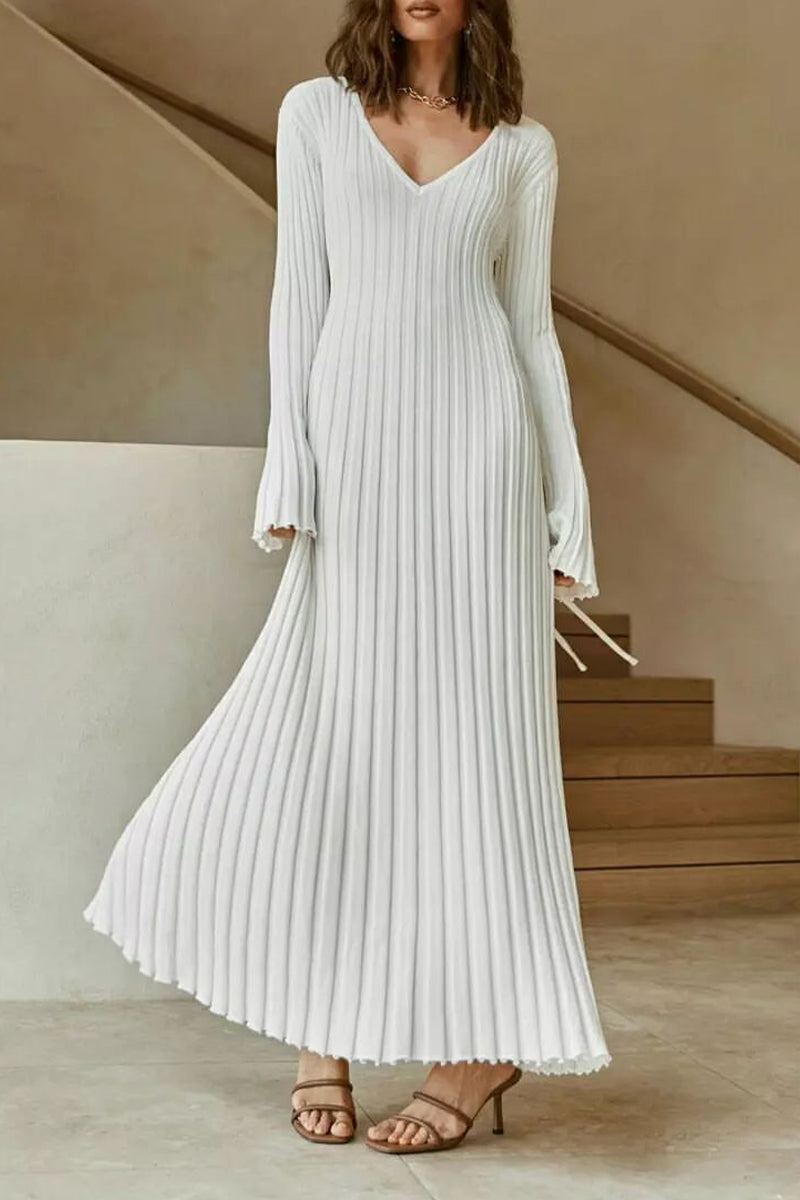 Valeria | Casual solid color V-neck pleated dresses