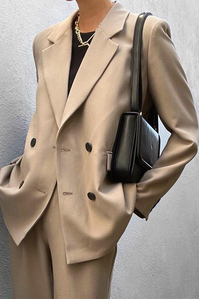 Victoria | Elegant solid color buttons, reversible collar, long sleeves, two piece
