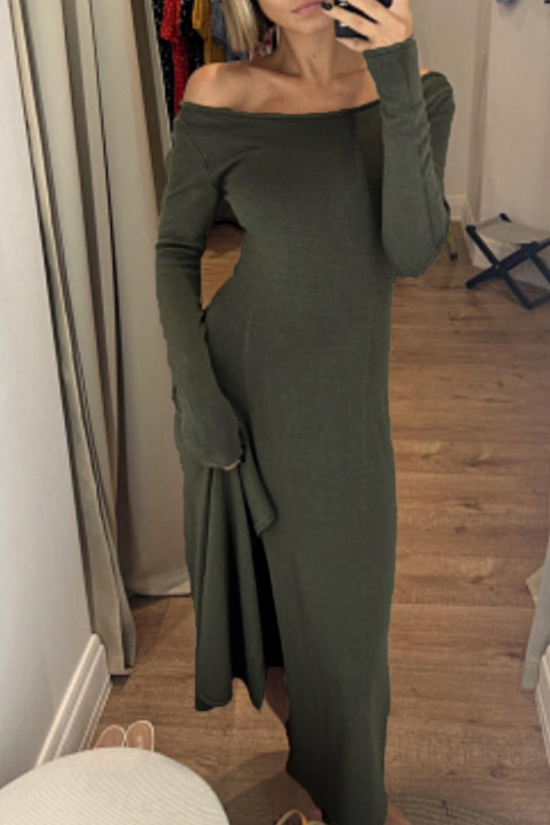 Yara | Casual, simple dresses with a fixed slit and an A-line O-neck