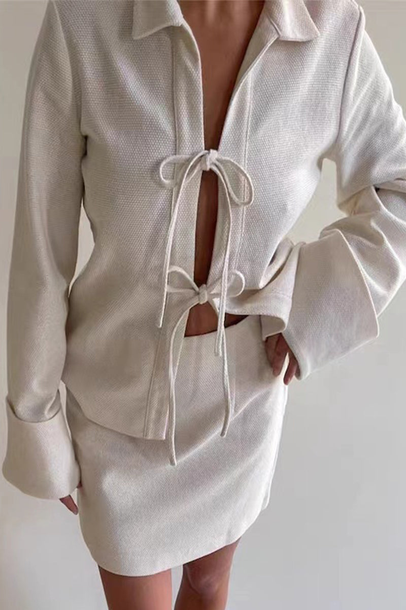 Camila | Sexy, simple outerwear with a fixed frenulum shirt collar