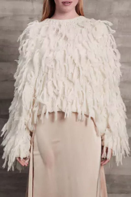 Claudia | Elegant British style plain O-neck tassel sweaters