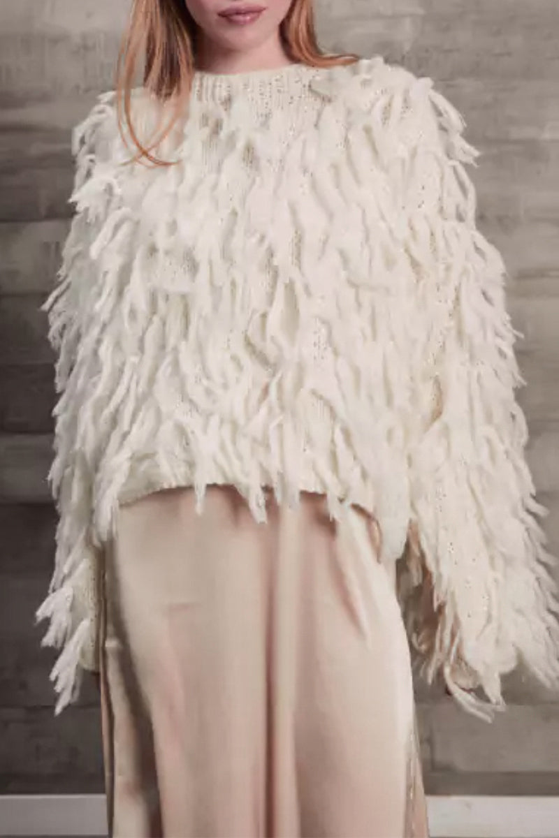 Claudia | Elegant British style plain O-neck tassel sweaters