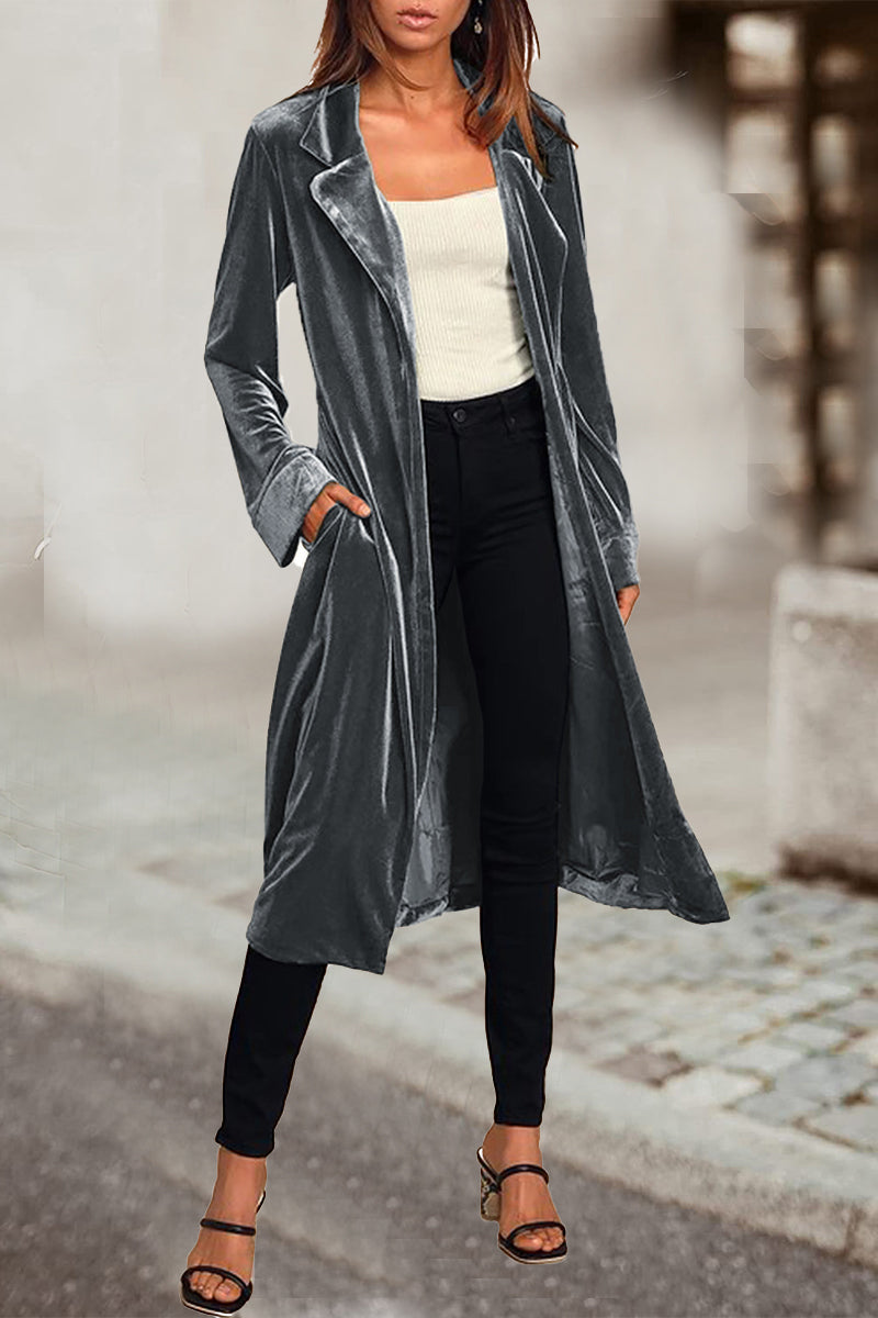 Esther | Elegant British style outerwear with plain pockets and turn-down collar