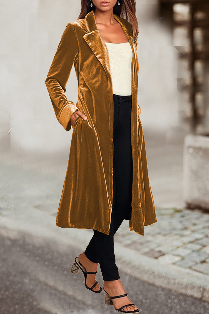 Esther | Elegant British style outerwear with plain pockets and turn-down collar