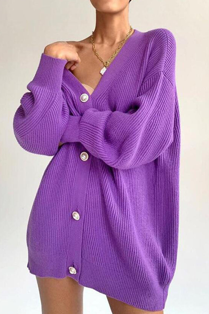Ileana | Casual outerwear with solid color buttons and V-neck