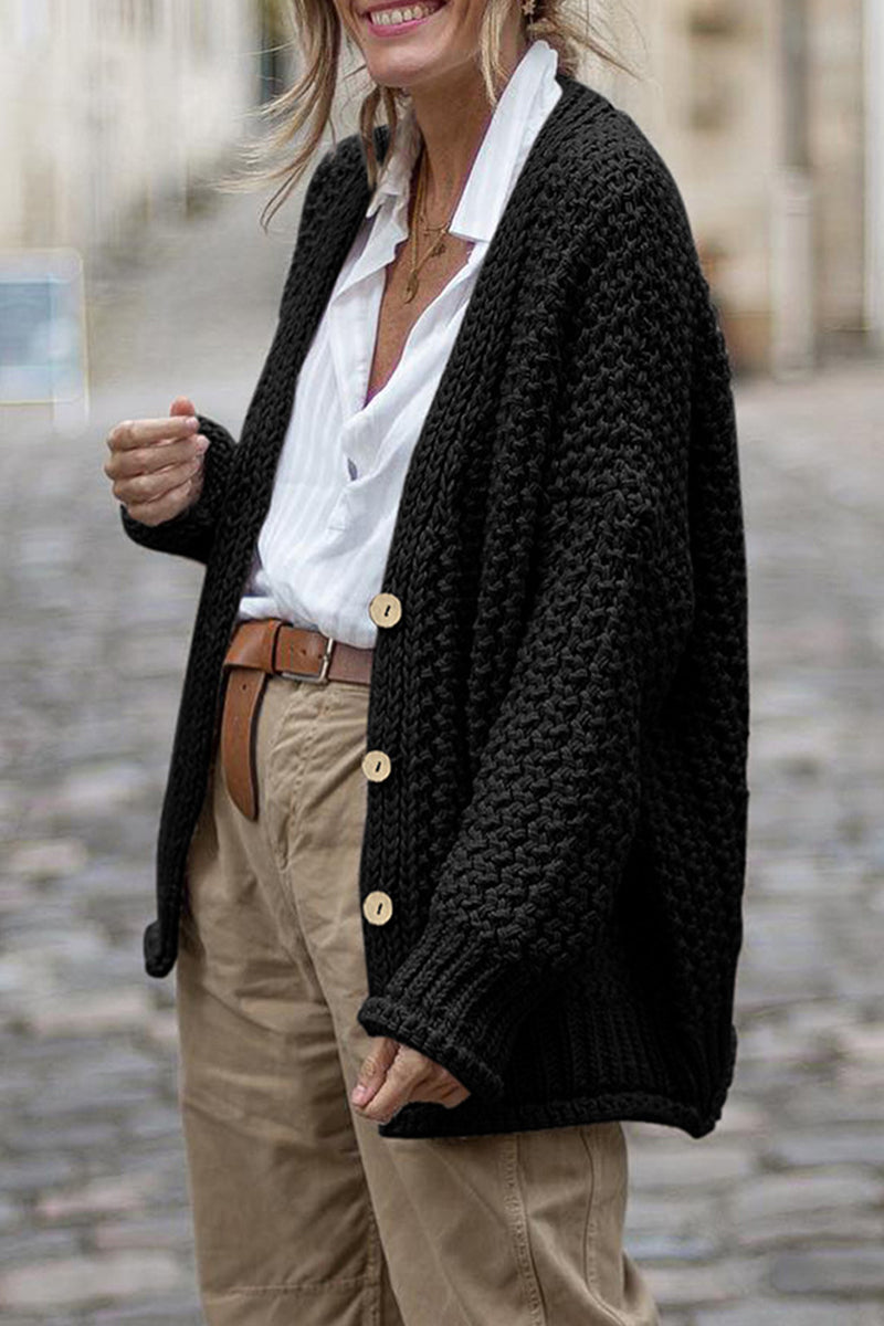 Laia | Casual, simple outerwear with solid buttons and cardigan collar