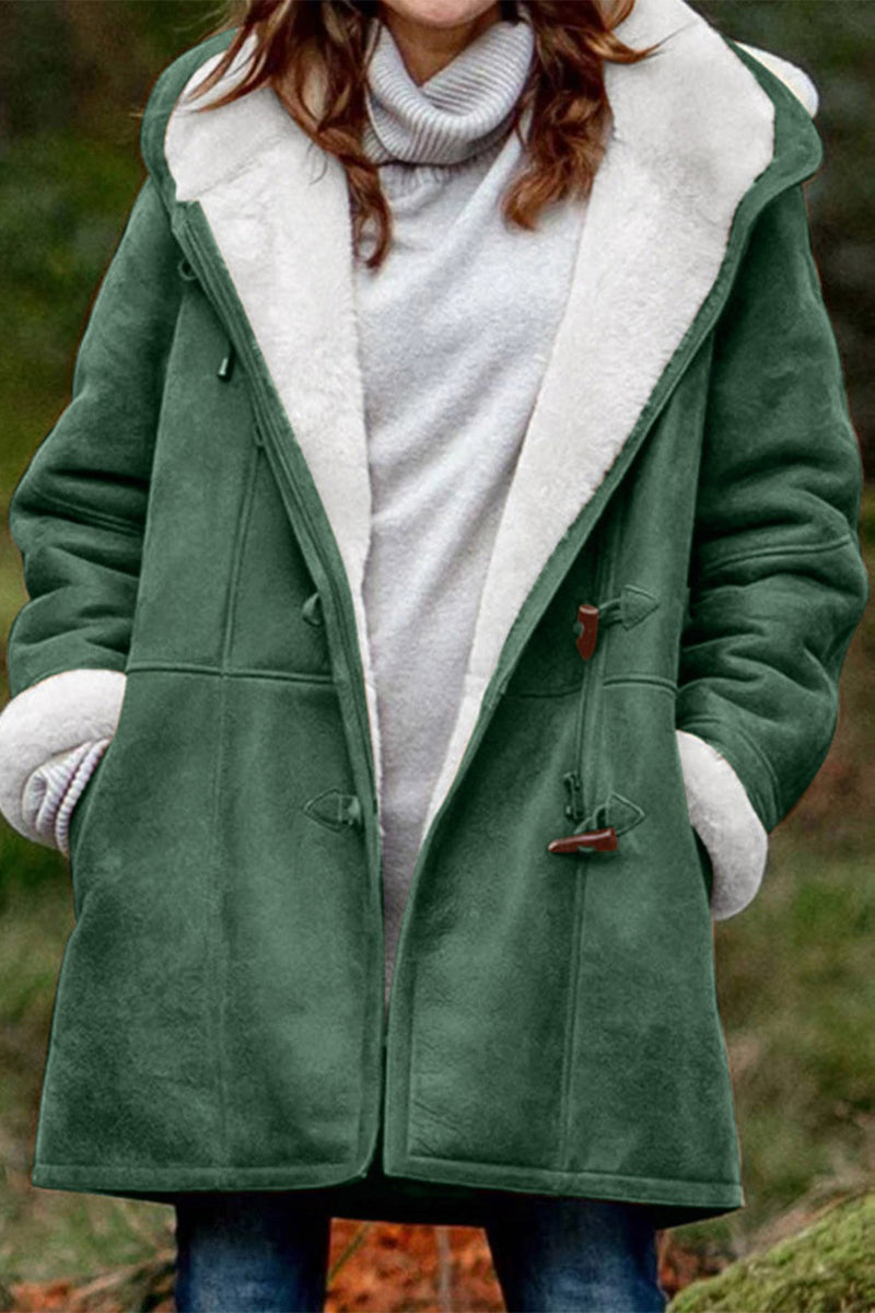 Raquel | Tailored and elegant winter garment