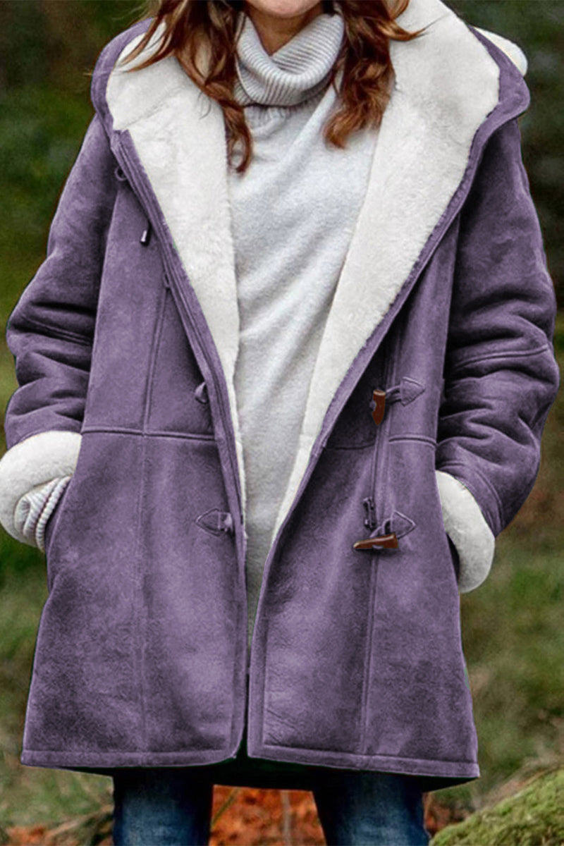 Dolores | Tailored and elegant winter garment
