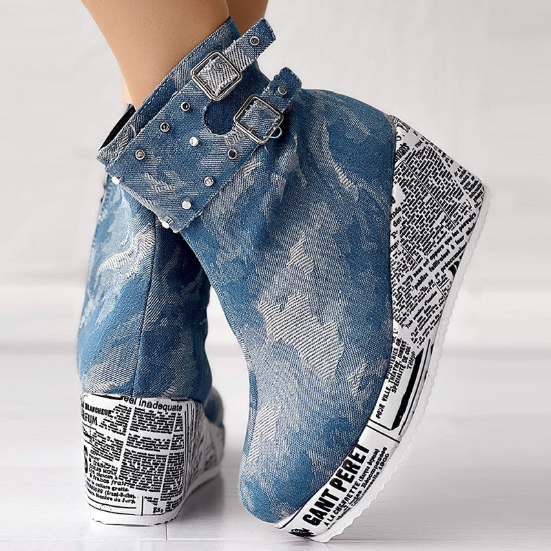 Delia | Casual, round out-door shoes in a patchwork design