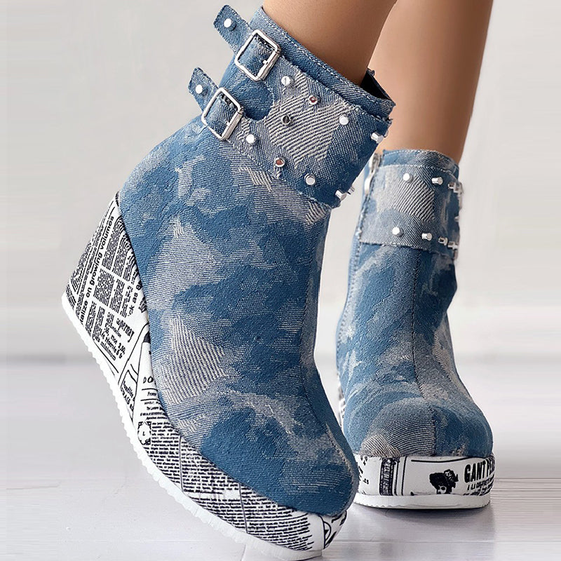 Delia | Casual, round out-door shoes in a patchwork design