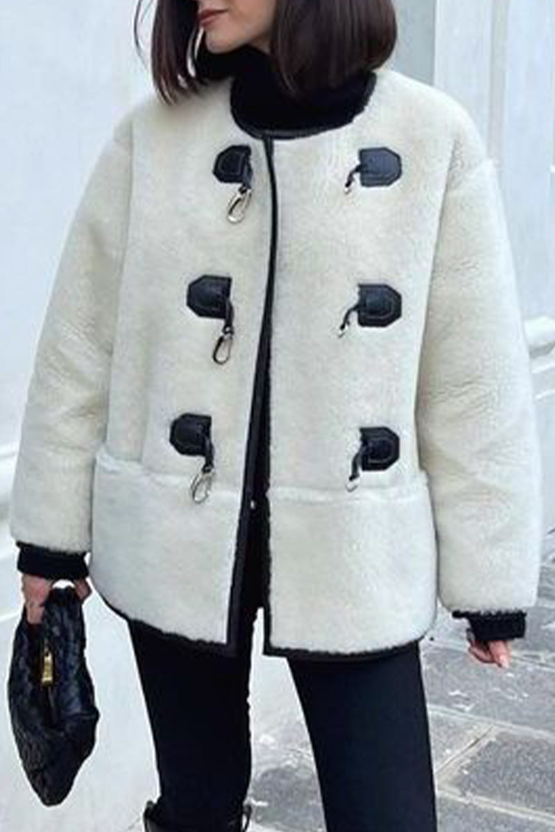 Amira | Elegant solid color British style outerwear with buttons and scoop neckline